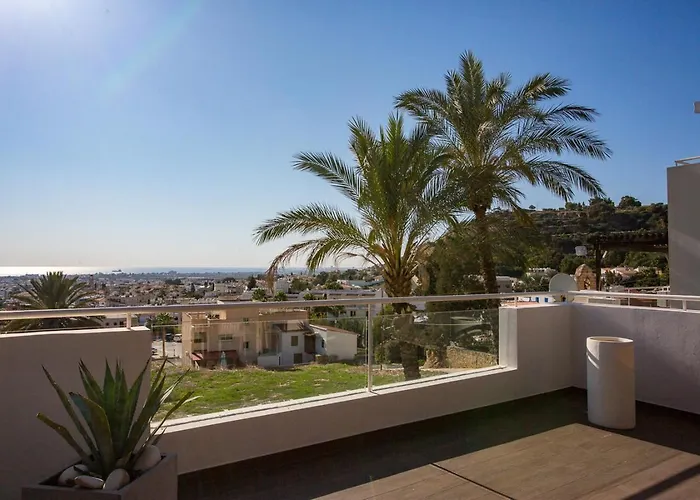 アパート Penthouse Duplex Overlooking The Mediterranean *