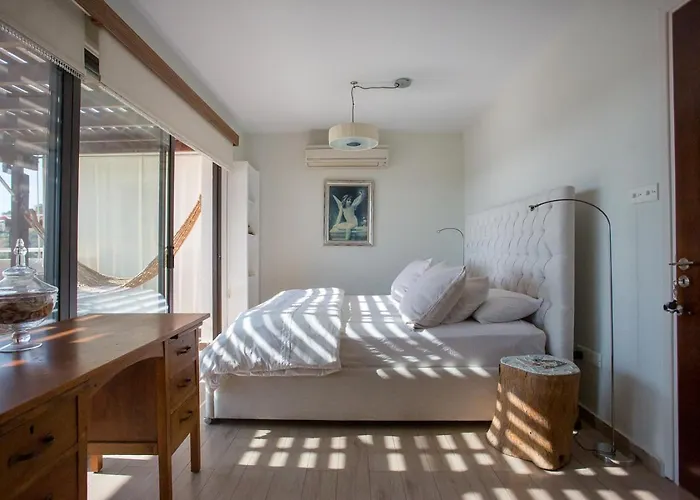 アパート Penthouse Duplex Overlooking The Mediterranean *