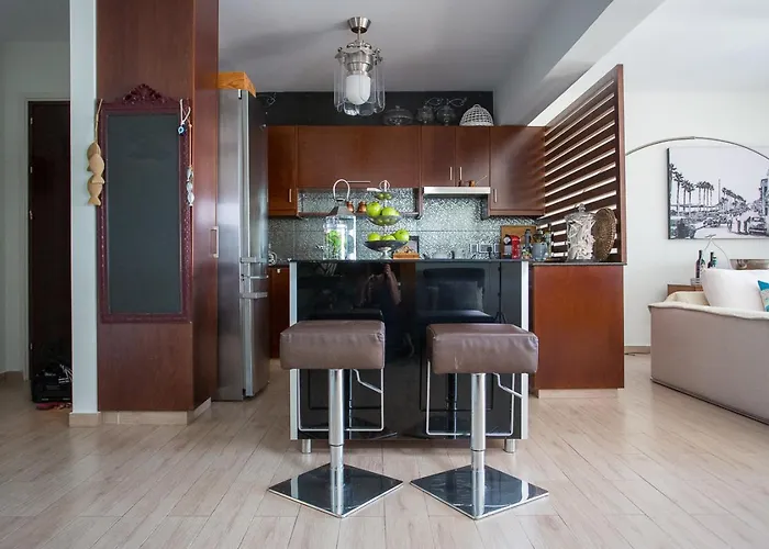 アパート Penthouse Duplex Overlooking The Mediterranean *