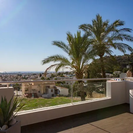 דירה Penthouse Duplex Overlooking The Mediterranean *