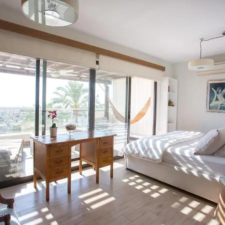 Penthouse Duplex Overlooking The Mediterranean Larnaca