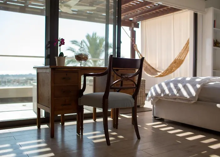 Penthouse Duplex Overlooking The Mediterranean Larnaka